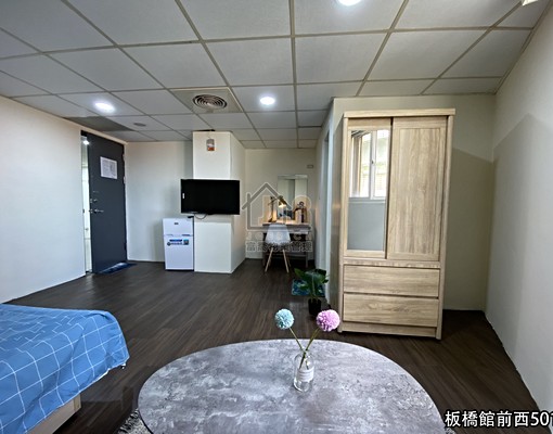 捷運府中/板橋火車🔥包水電可租補🔥獨洗房間有窗/妤彤租屋 - Image 3