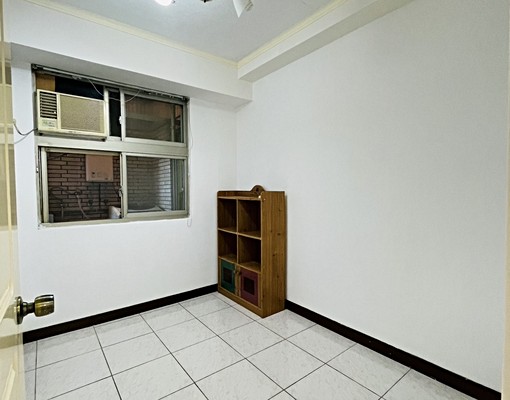 荷蘭村達人林冠亨★典雅三房車位.國泰 - Image 6