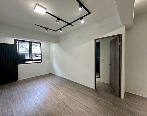 亞東❣️可租補稅全新裝潢/免爬高格局方正/空屋採光通風機能佳 - Image 2