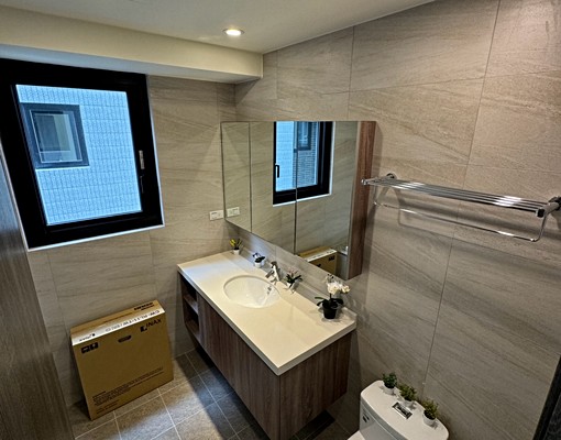 近新光遠百仁山潮尚居三房平車全新裝潢 - Image 10