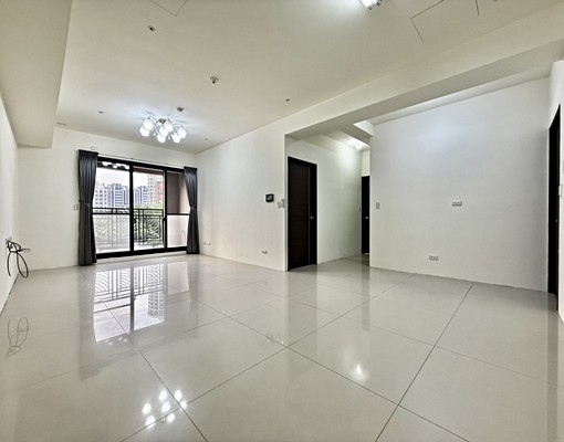 可租補入籍🔥43坪大空間💖全新整理✨平面車位✅ - Image 2