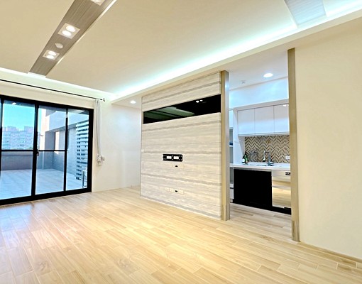 🏡【竹南龍山路三房兩廳雅房】稀有大露臺・明亮採光・可開伙 - Image 1