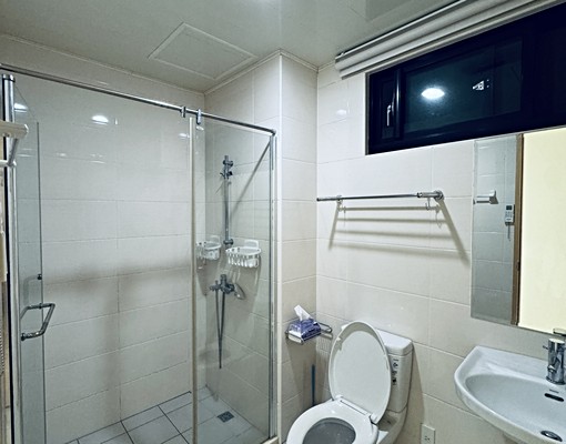 近竹科自由曲線四房平車屋主自租 - Image 10