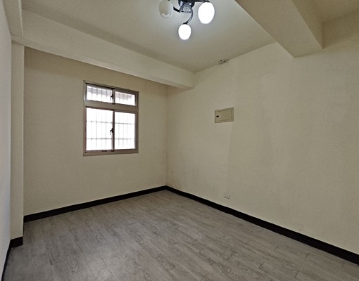 龍岡/南亞/黃金路段透天2層樓/店面商辦/可住可補助 - Image 3