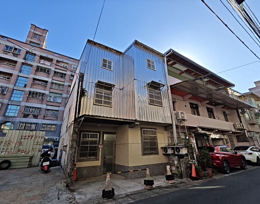 龍岡/南亞/黃金路段透天2層樓/店面商辦/可住可補助 - Image 1