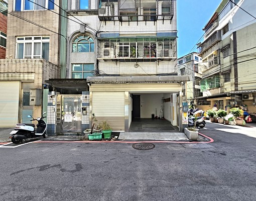 【樸和團隊】🚙永元路🚙秀朗活巷邊間裝潢好停車1樓 - Image 1