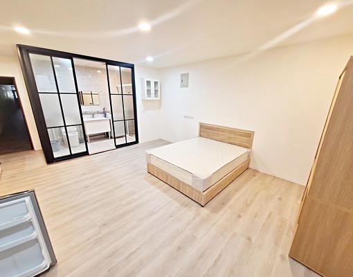 【恩典滿溢】新生路SOGO正商圈電梯一樓美又大套房可寵 - Image 5