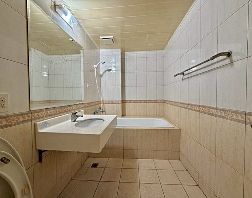 獨家專約🏅可租補/鳳山面河堤-鬧中取靜採光佳車庫透天 - Image 10