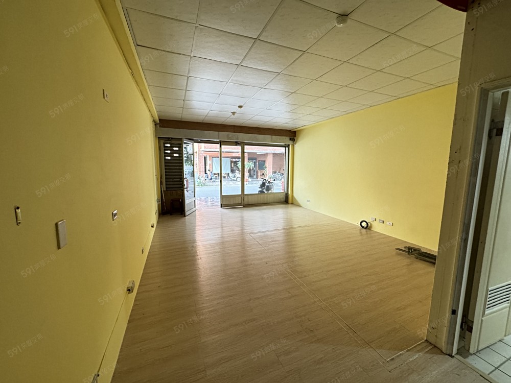 乾淨店面 鬧中取靜