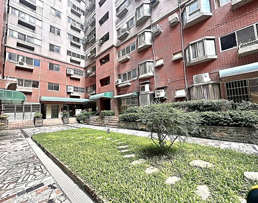 工學商圈-全新整理/潔淨大3房附車位/可租補 - Image 1