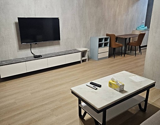 自由路｜全新裝潢一房一廳｜含水網管費｜一卡皮箱入住 - Image 3