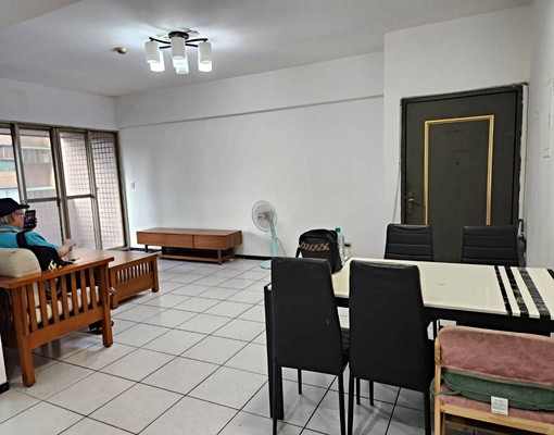 精緻經濟住宅🌈近樹林中學🌈含車位和管理費🌈電梯華廈可寵 - Image 3