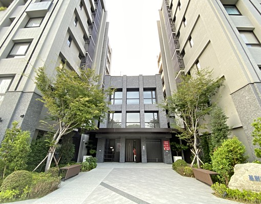 降價了！長億國小面千坪公園-含車含家電大二房全新裝潢出租 - Image 3