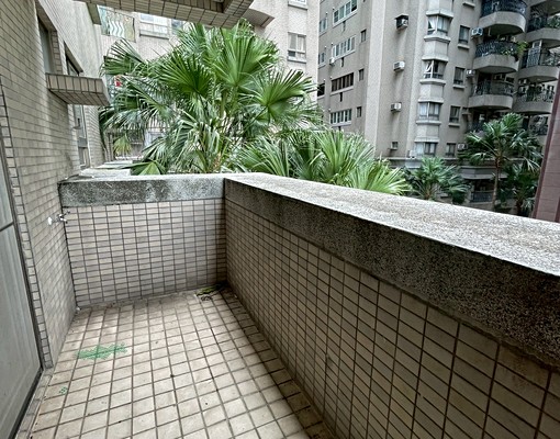 ♥*CP值超高*🍎超大空間~室內36坪|3+1房】♥出租 - Image 9