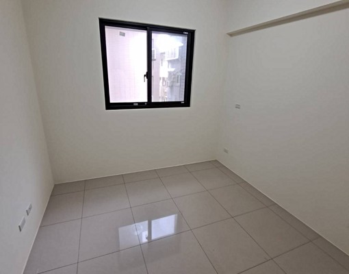 牛埔東路香山國小旁全新二房 - Image 4