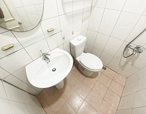 捷運區公所◆女性套房◆採光曬衣陽台 - Image 4