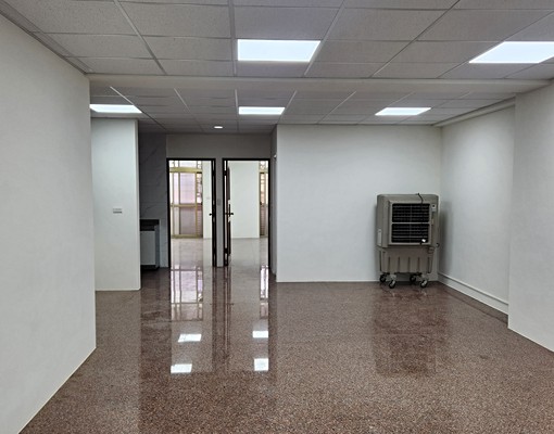 東區樂業路大坪數整層45坪出租適合辦公室屋主自租-免仲介費 - Image 2