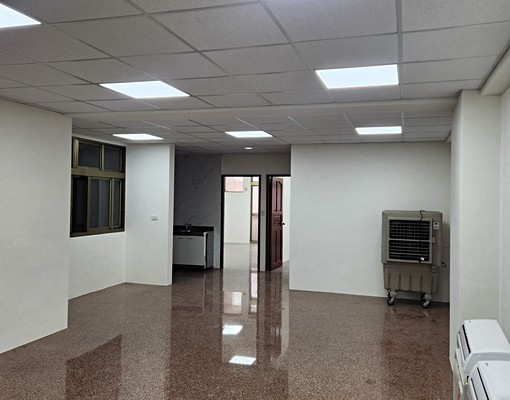 東區樂業路大坪數整層45坪出租適合辦公室屋主自租-免仲介費 - Image 3