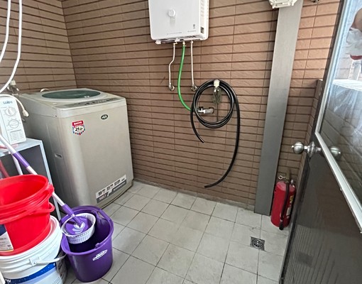 東區🏡可租補🔸輕屋齡🔸旱溪三房平車出租 - Image 5