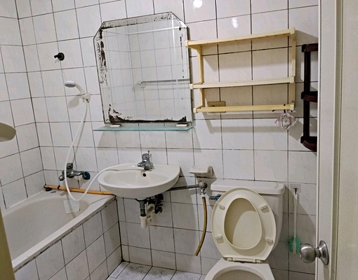 國產大樓R3捷運站3號出口 - Image 5