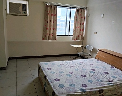 國產大樓R3捷運站3號出口 - Image 1