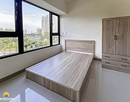 可寵貓|租補|傢俱電可談|三民綠廳院|全新三房平 - Image 1