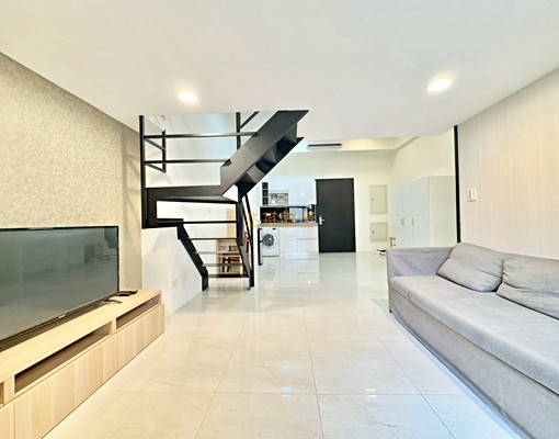 兆基社會住宅🏠西區五權路⭐精美樓中樓1房1廳⭐🉑雙租補 - Image 1