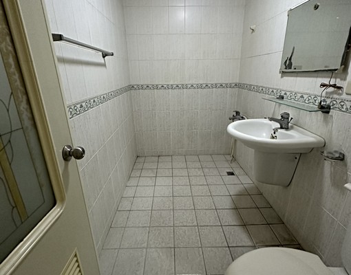 【富山房屋出租】公勤街整棟車庫透天出租,地點佳,6米臨路 - Image 10