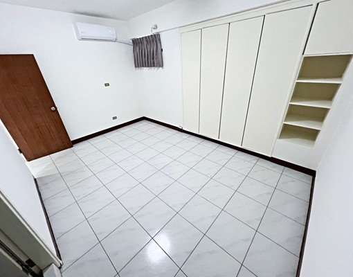 大里3房超便宜！益民商圈、益民國小｜可租補、台水電、寵物可談 - Image 10