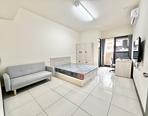 全新未住⭐大空間近勤益🏆電梯/陽台🏆室內機車位可租 - Image 1