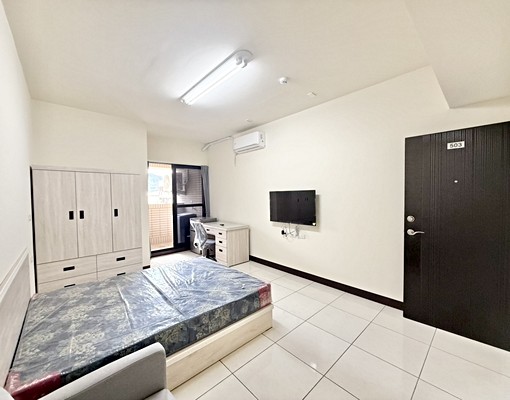 全新未住⭐大空間近勤益🏆電梯/陽台🏆室內機車位可租 - Image 3