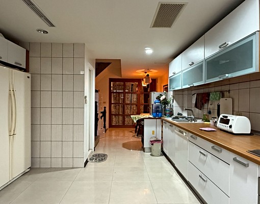 精明二街商圈｜市中心靜巷自建透天分租套房｜尚有三間詳內文 - Image 2