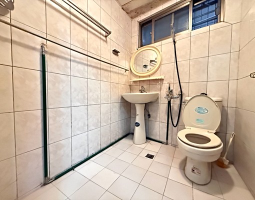 中山國小/台水台電/天然瓦斯/獨立陽台洗衣機/一房一廳 - Image 9