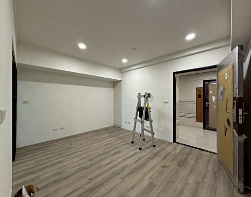 【郡都科楠】兩房含車管好生活|近夜市公園學區|可養寵物 - Image 1