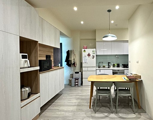 屋主直租🔥免仲介費🔥可租補大里悅幸福二房平車全配視野戶 - Image 2