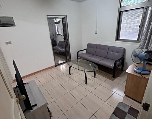 🏡【永和中正路｜兩房大空間｜設備齊全安心入住｜含水瓦斯】 - Image 1