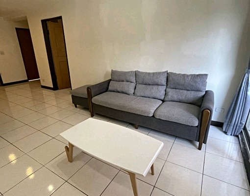 超大便宜大三房加車位出租可申請租屋補助 - Image 1