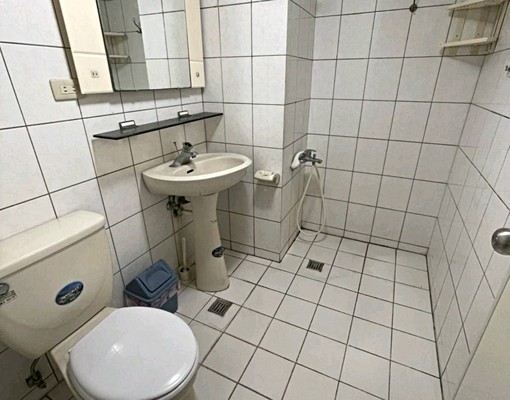 超大便宜大三房加車位出租可申請租屋補助 - Image 13