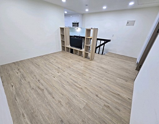 可租屋補助免仲介費近五堵車站兩房大陽台不可養寵物 - Image 2