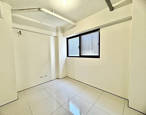 客運園區全新透天出♕永慶艾瑪氏♞工務所/辦公室/公司/大家庭 - Image 9