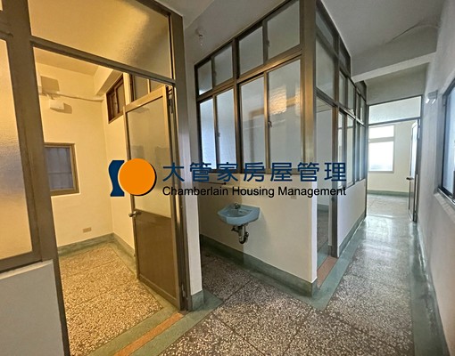 正市區優質4房透天空屋有孝親房附冷氣 - Image 10