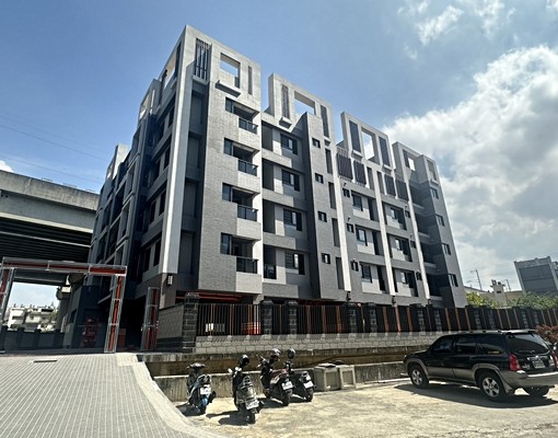 烏日國中【全新交屋|精美2房附傢俱】有電梯保全! - Image 2