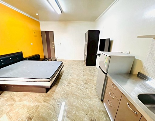 專用陽台洗衣機精緻套房 - Image 1