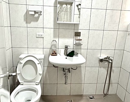 【屋主自租】汐止茄苳路雅房|全新粉刷、採光佳、生活機能好 - Image 3