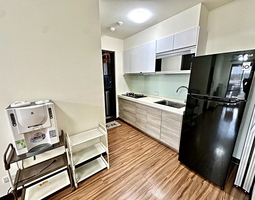 兩房一廳🔥屋況新採光佳含車位✨家俱電齊全🔥可租補雙租補 - Image 3