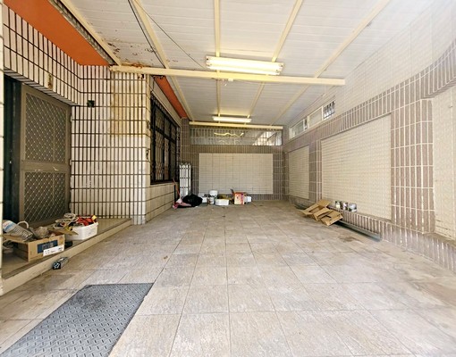六房四衛雙車庫陽光大透天 - Image 1
