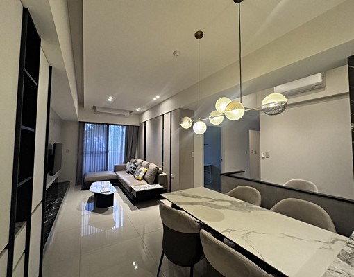 百萬裝潢/精美系統櫃/高質感美屋/直接可入住 - Image 1