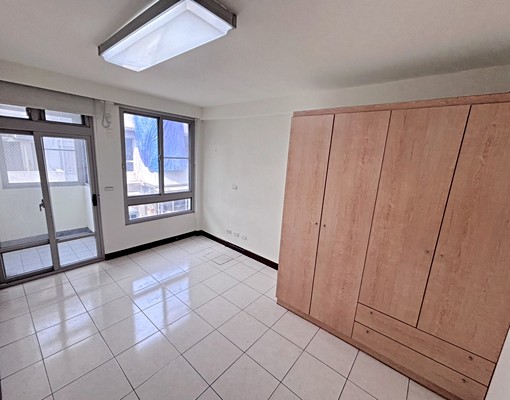 可寵🍎合租首選🌟免爬高大三房🔥台電✅可租補 - Image 5