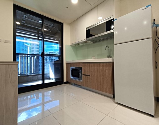 嘉禾社宅/免仲可租補/領航南路W站前精緻大套房 - Image 5