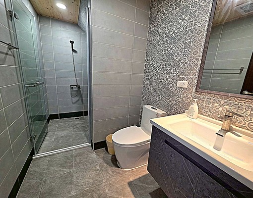 【租】全新未用臨路採光生意好做無敵黃金店面 - Image 12